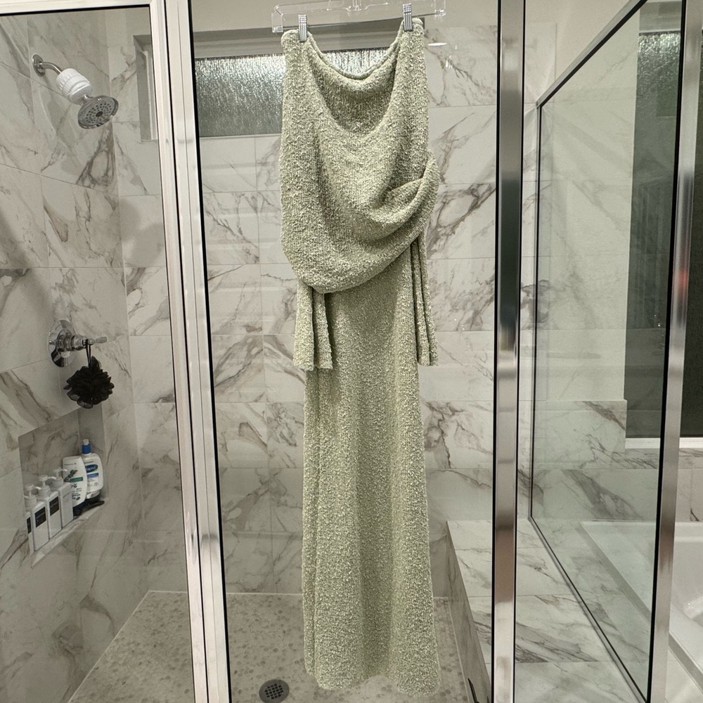 Méselo Marisol Off Shoulder Boucle Maxi Dress - Pastel Green